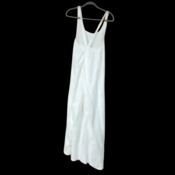 J. Crew size Medium White Sleeveless Lightweight Maxi Linen Cross-back Sundress - Picture 9 of 9
